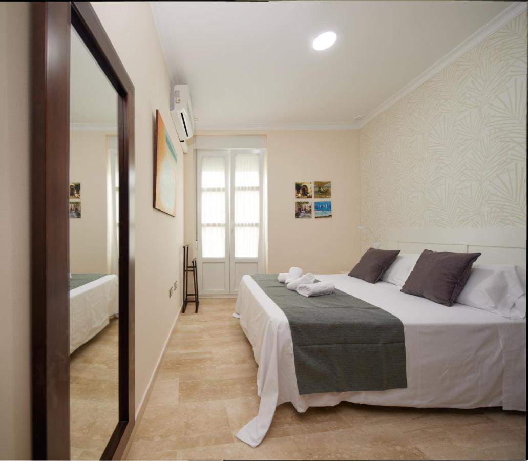 Apartamento Tavira Little Apartments Кадис Экстерьер фото
